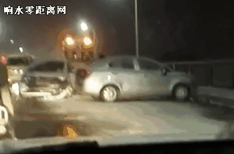 b0a1d4d77902e30529e048bb37bc2e02.gif