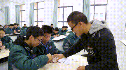 958b899b26a77c532ed5951a0563b4ea.gif