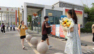 2c5440c3462cd1a57ab7379a271298c5.gif